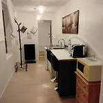 Chez L’habitant Avec Entrée Et Kitchenette Privatives Séjour chez l'habitant