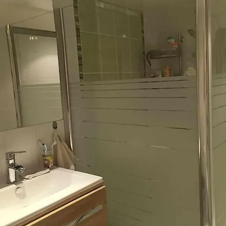 民宿 Avec Entree Et Kitchenette Privatives Braine