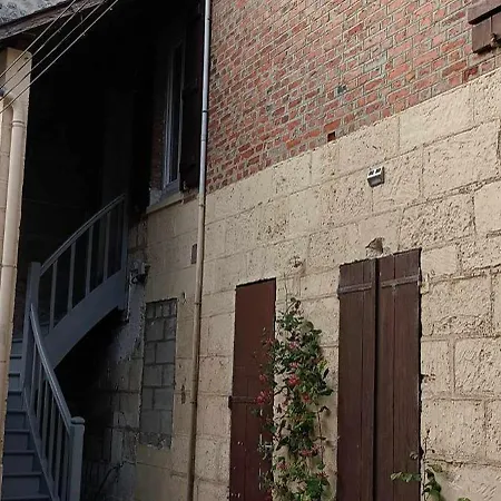 Chez L’habitant Avec Entrée Et Kitchenette Privatives Braine
